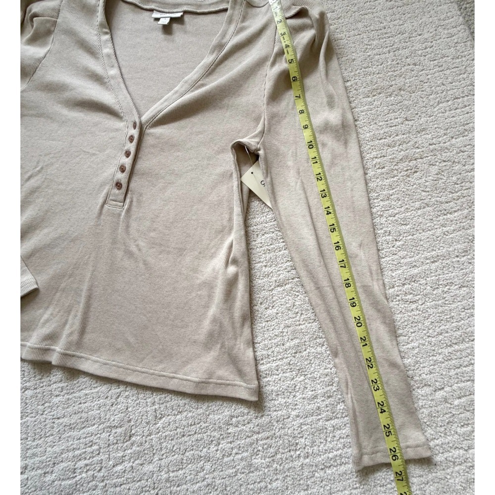 ON-34TH Beige Ribbed Henley Puff Sleeve V-Neck Knit Top Womens Large NWT Neutral - Picture 6 of 8
